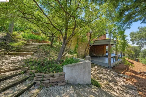 $2,499,000 | 2223 Tunnel Road, Oakland, CA 94611