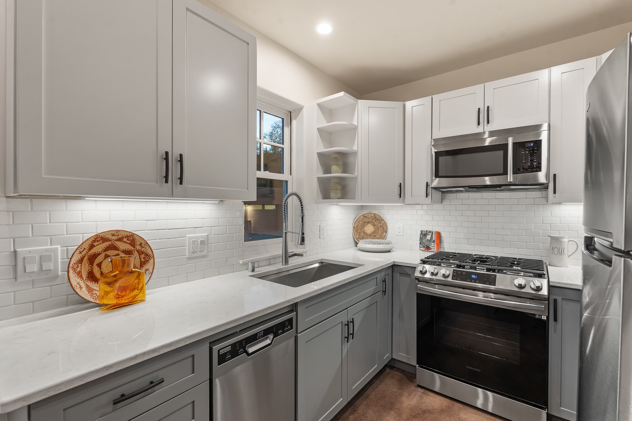 1612 Cerro Gordo Road Santa Fe, NM 87501 - Photo 42 of 59