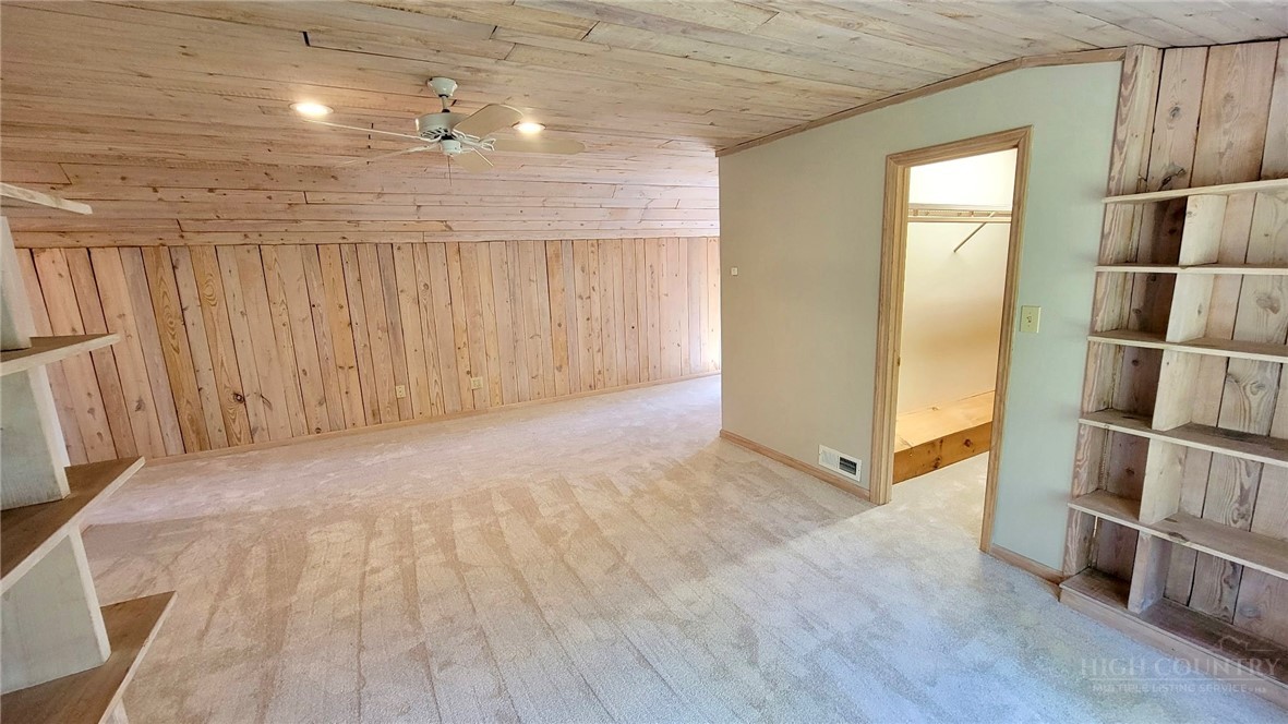 172 Yarrow Lane Boone, NC 28607 - Photo 19 of 30 wooden floor in an empty room