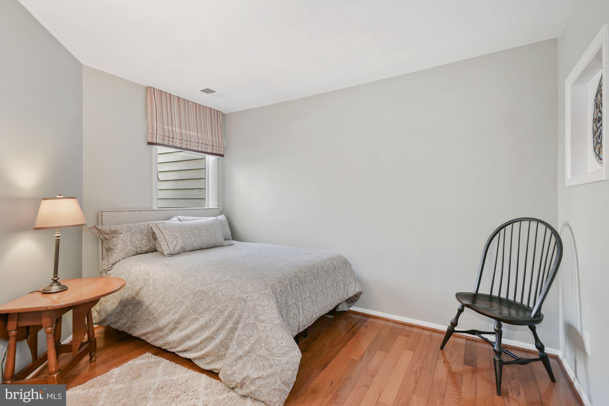 1937 Lakeport Way Reston, VA 20191 - Photo 22 of 37