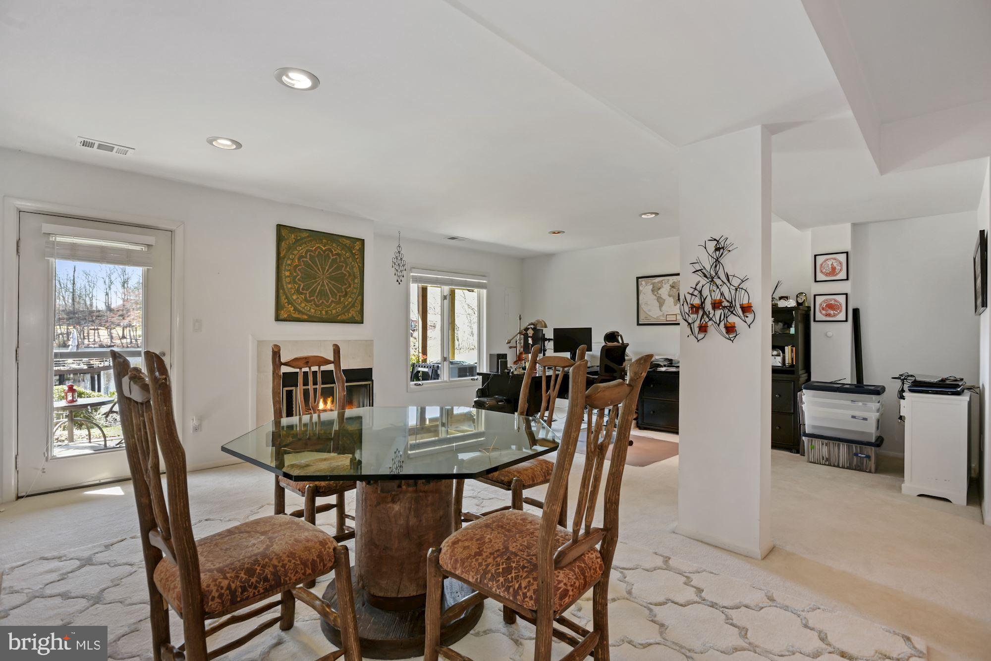 1937 Lakeport Way Reston, VA 20191 - Photo 25 of 37