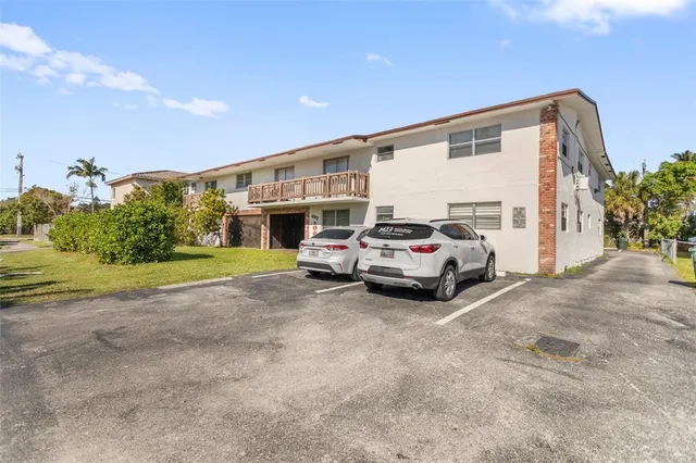 $1,650 | 493 Northwest 43rd Street, Unit 8, Fort Lauderdale, FL 33309
