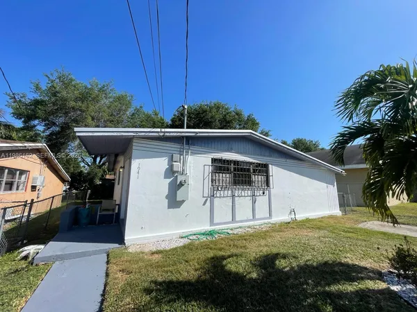 $2,650 | 1941 Northwest 152nd Terrace, Miami Gardens, FL 33054