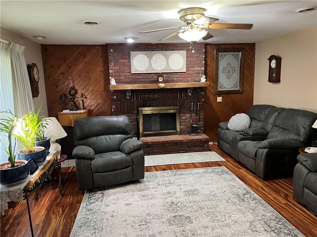 219 McAtee Road Iola, KS 66749 - Photo 4 of 19