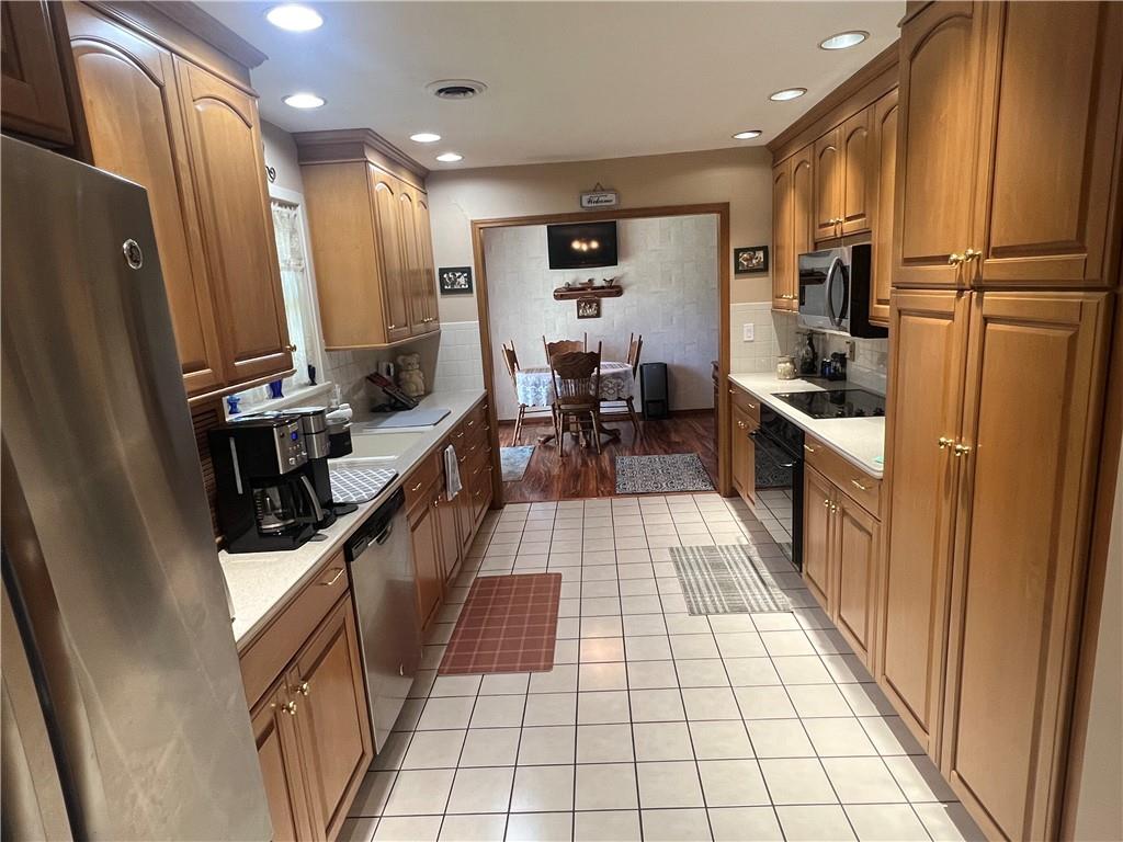 219 McAtee Road Iola, KS 66749 - Photo 9 of 19