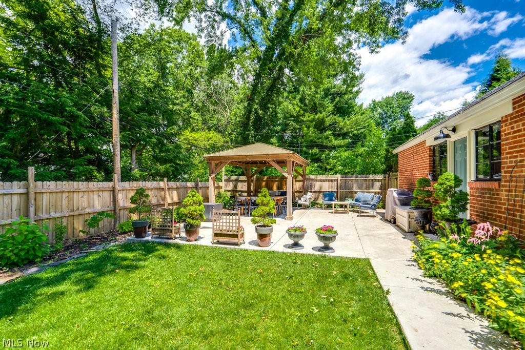 326 Dorchester Road Akron, OH 44313 - Photo 43 of 50