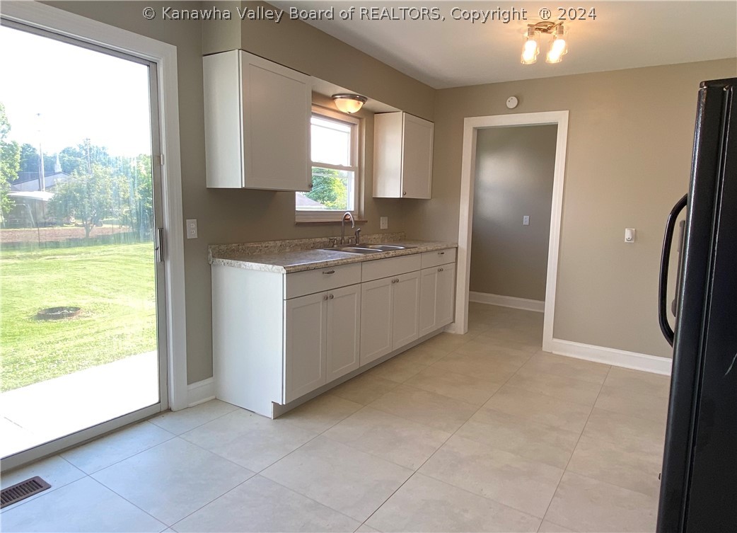 112 Pfost Avenue Ripley, WV 25271 - Photo 6 of 29 Gallery Image 6