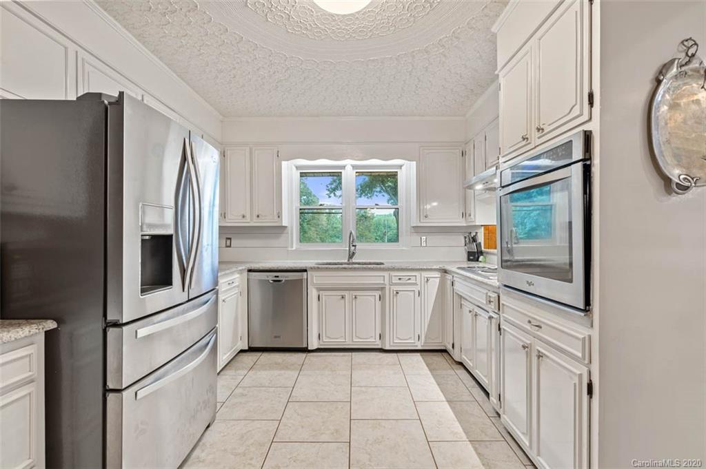 1052 Curve View Road Lincolnton, NC 28092 - Photo 15 of 34 Gallery Image 15
