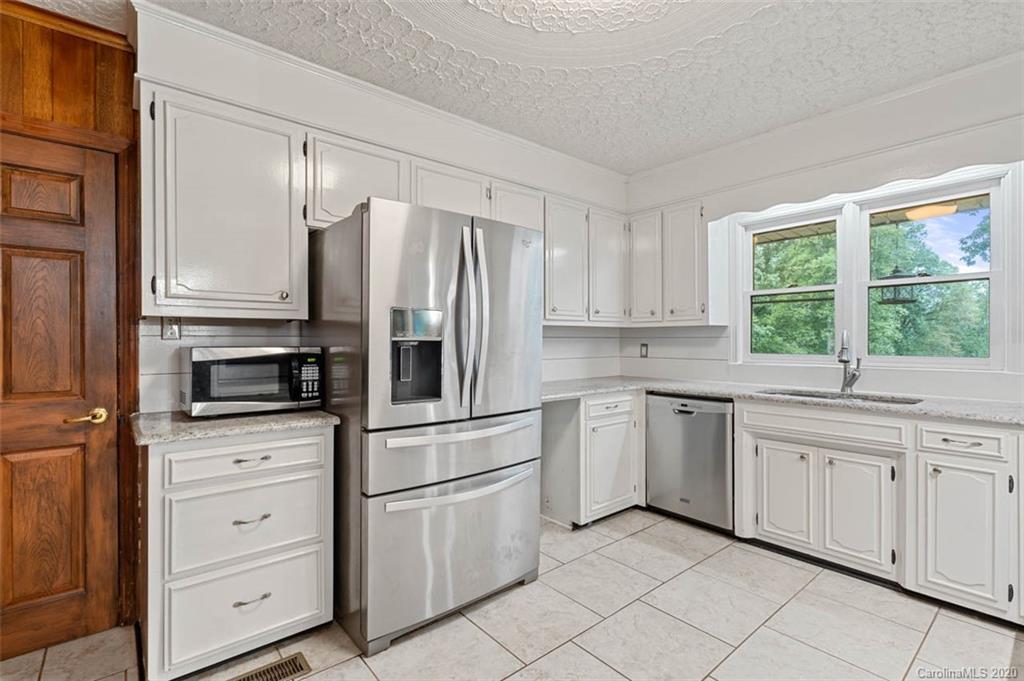 1052 Curve View Road Lincolnton, NC 28092 - Photo 16 of 34 Gallery Image 16