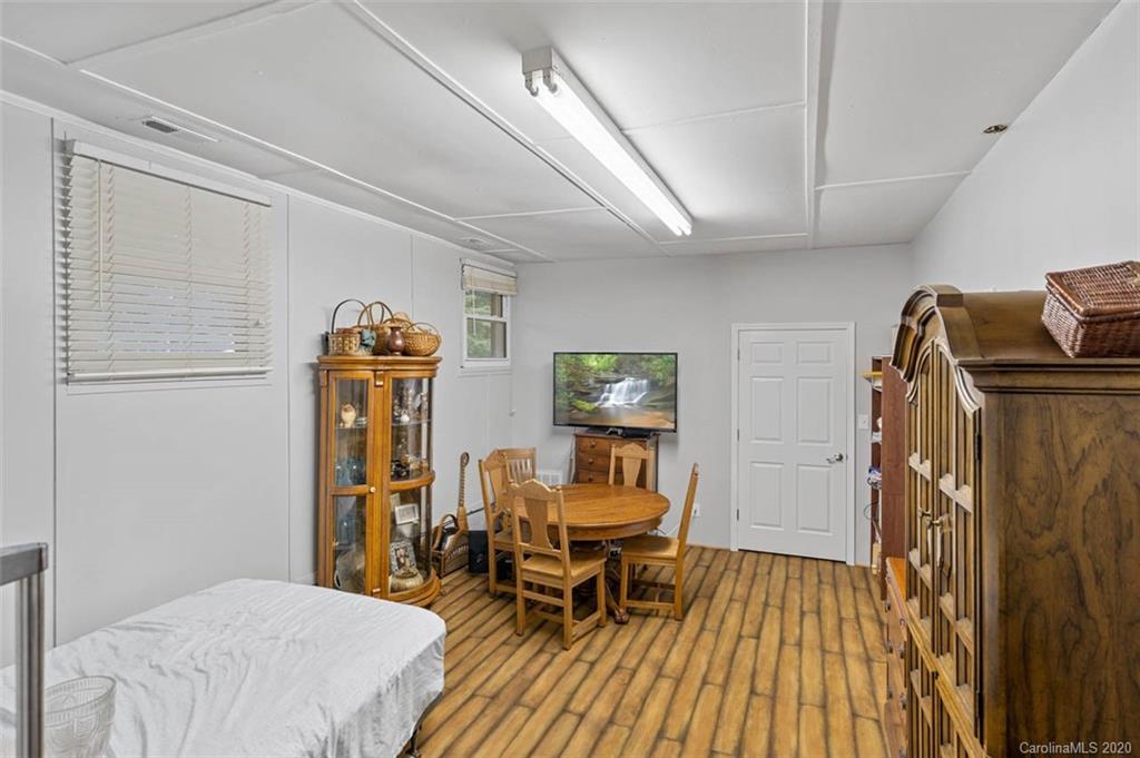 1052 Curve View Road Lincolnton, NC 28092 - Photo 18 of 34 Gallery Image 18