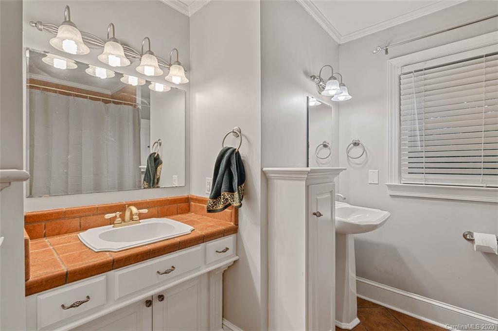 1052 Curve View Road Lincolnton, NC 28092 - Photo 20 of 34 Gallery Image 20
