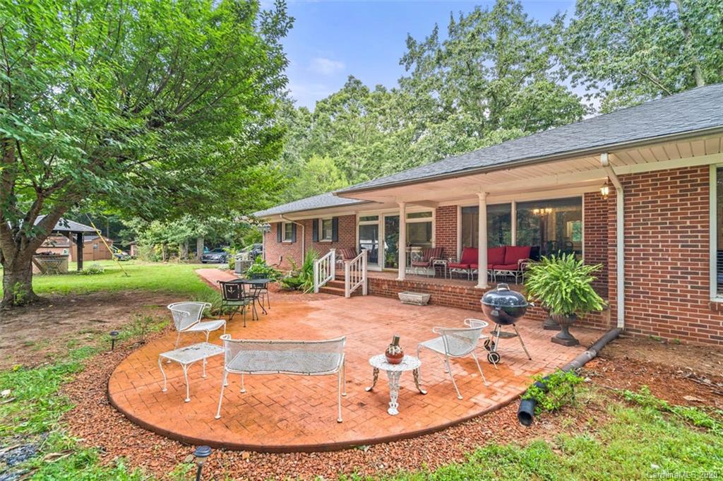 1052 Curve View Road Lincolnton, NC 28092 - Photo 24 of 34 Gallery Image 24