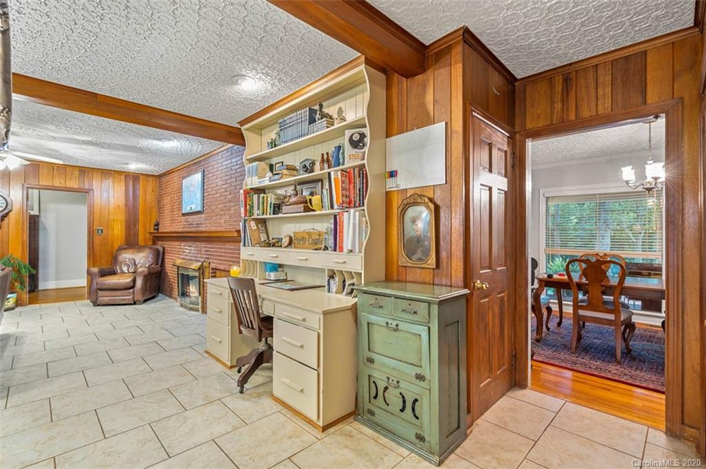 1052 Curve View Road Lincolnton, NC 28092 - Photo 10 of 34 Gallery Image 10