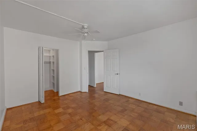 $169,000 | 900 South Hanley Road, Unit 11B, Clayton, MO 63105