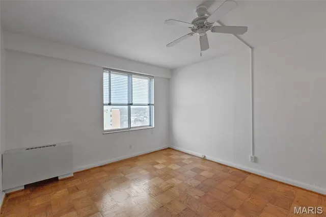 $169,000 | 900 South Hanley Road, Unit 11B, Clayton, MO 63105