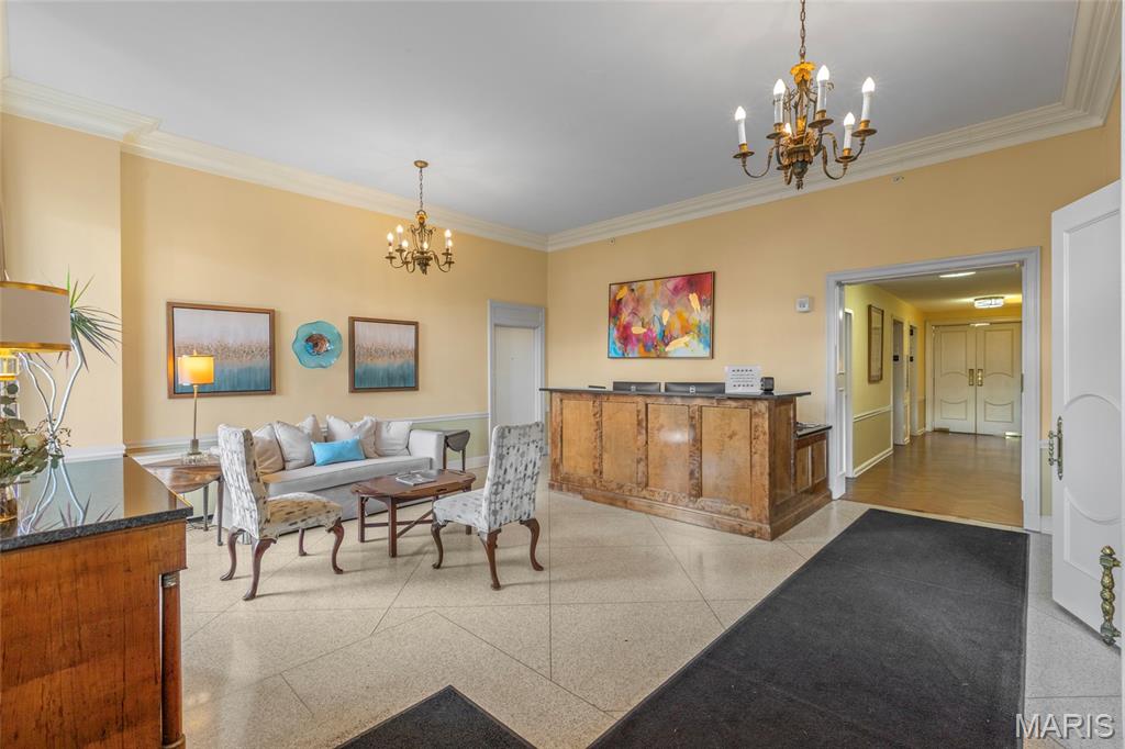 900 South Hanley Road, Unit 11B Clayton, MO 63105 - Photo 20 of 31