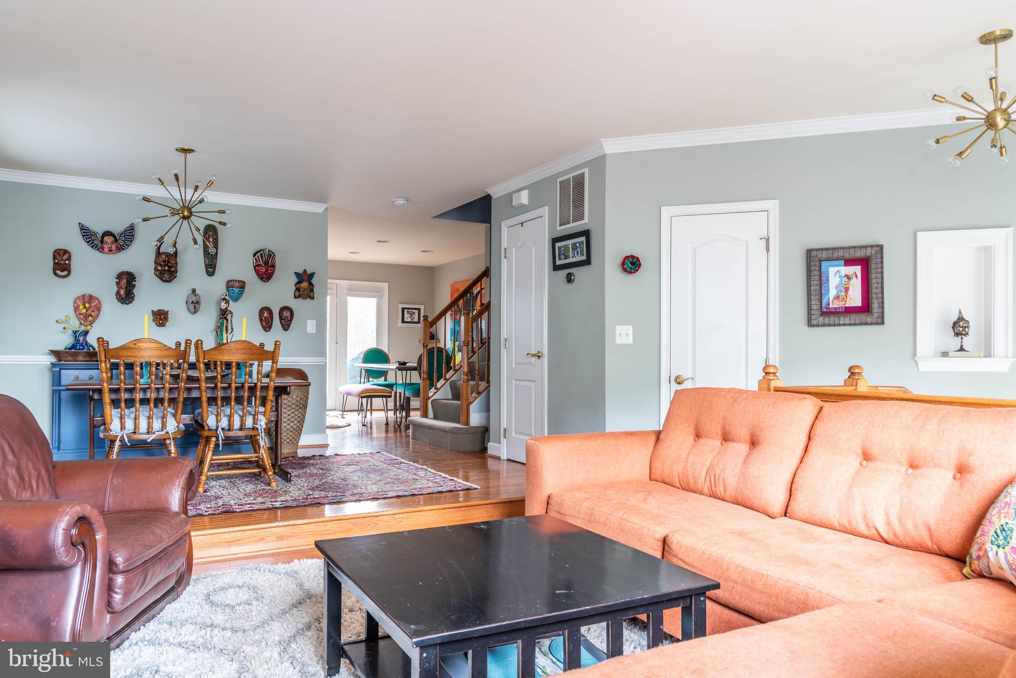 109 Maximillian Court Southwest Leesburg, VA 20175 - Photo 3 of 27 Living Room