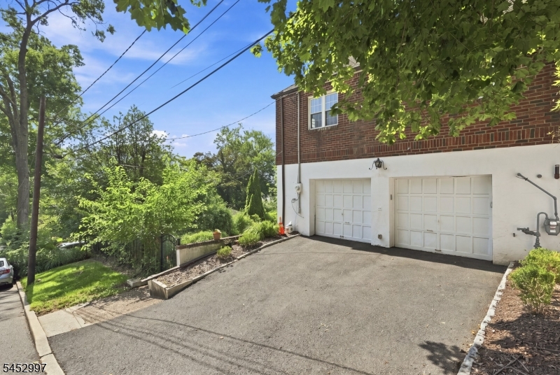 1219 Valley Road Montclair, NJ 07043 - Photo 34 of 36 Gallery Image 34