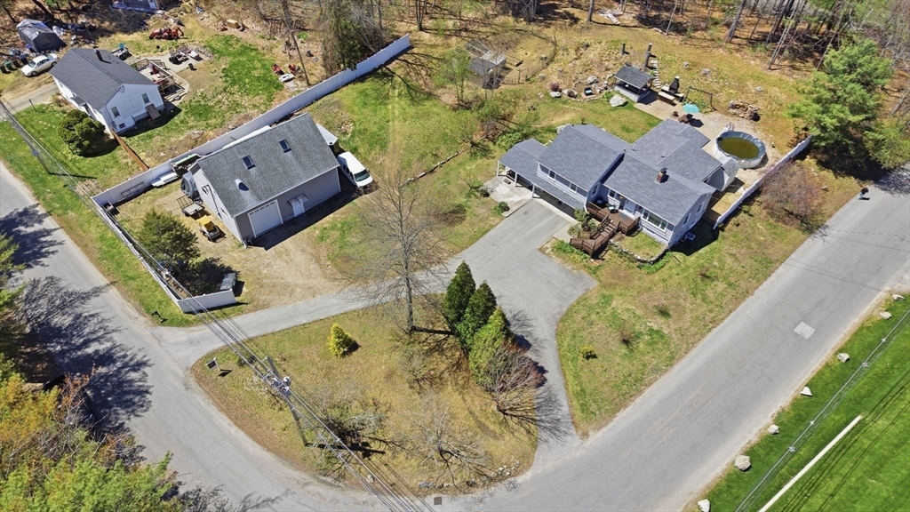 38 Woodland Road Georgetown, MA 01833 - Photo 3 of 42