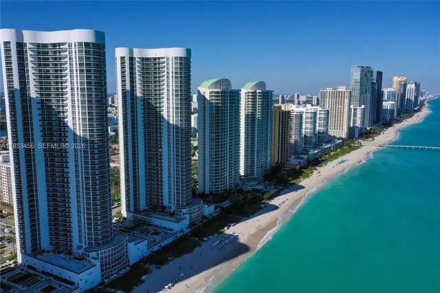 $11,500 | 16001 Collins Avenue, Unit 4107, Sunny Isles Beach, FL 33160