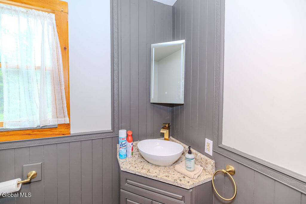 859 Putnam Road Rotterdam, NY 12306 - Photo 55 of 90 0S4A6918