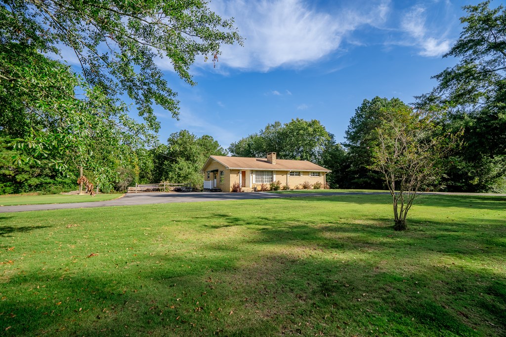 1275 Dawnville Road Northeast Dalton, GA 30721 - Photo 7 of 71 Gallery Image 7
