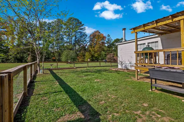 a view of a tennis court