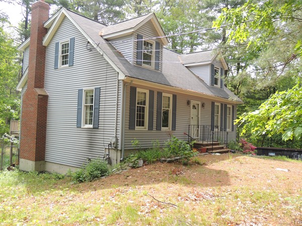 7 Oakland Road North Reading, MA 01864 - Photo 2 of 4 Gallery Image 2