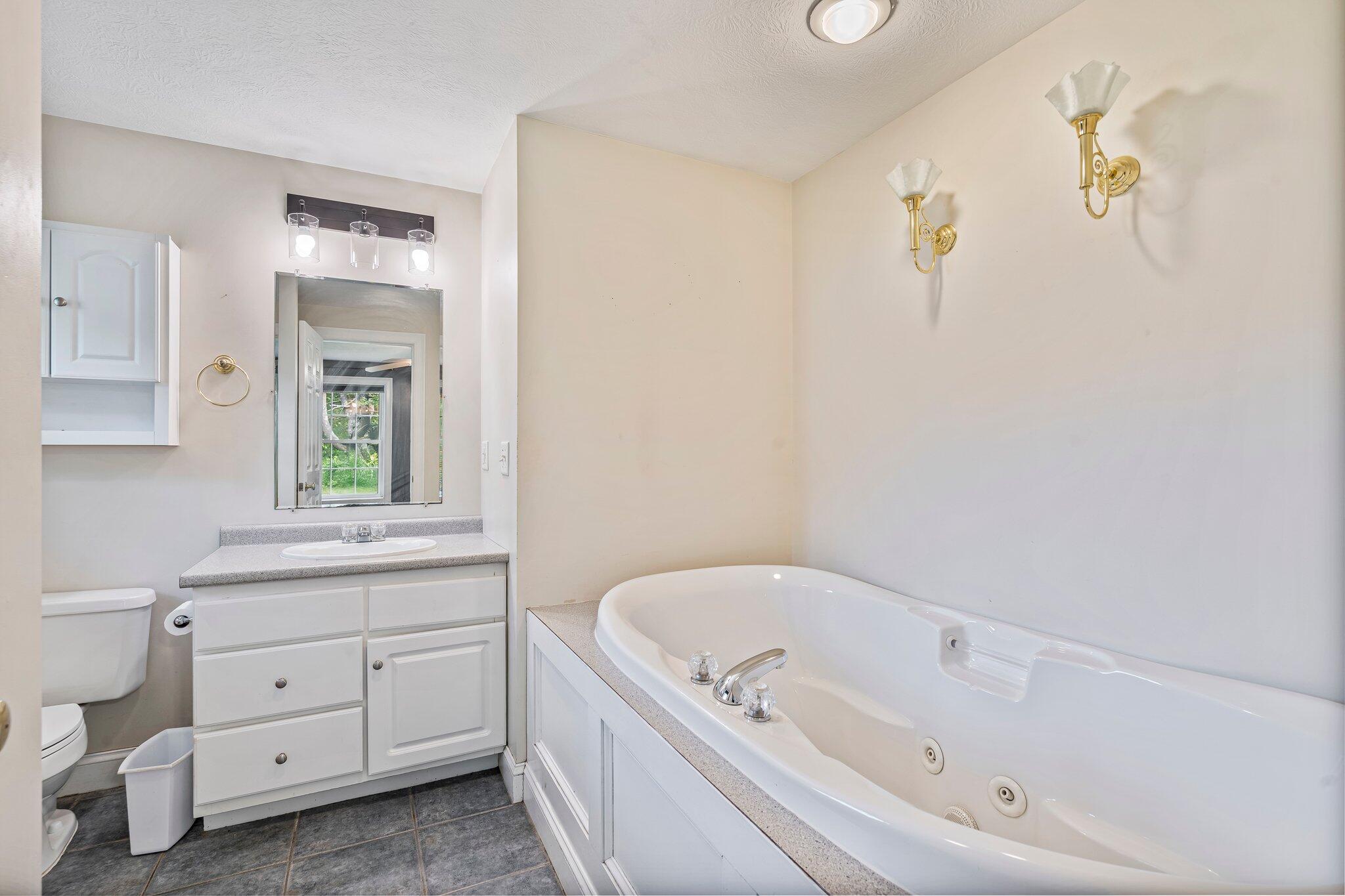 38 Shadagee Road Saco, ME 04072 - Photo 22 of 45 Jetted Tub
