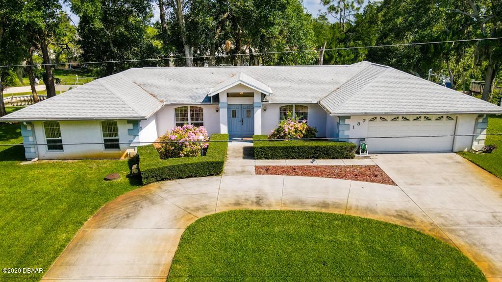 137 Hibiscus Road Edgewater, FL 32141 - Photo 3 of 38 Circular Driveway/Plenty of Parking