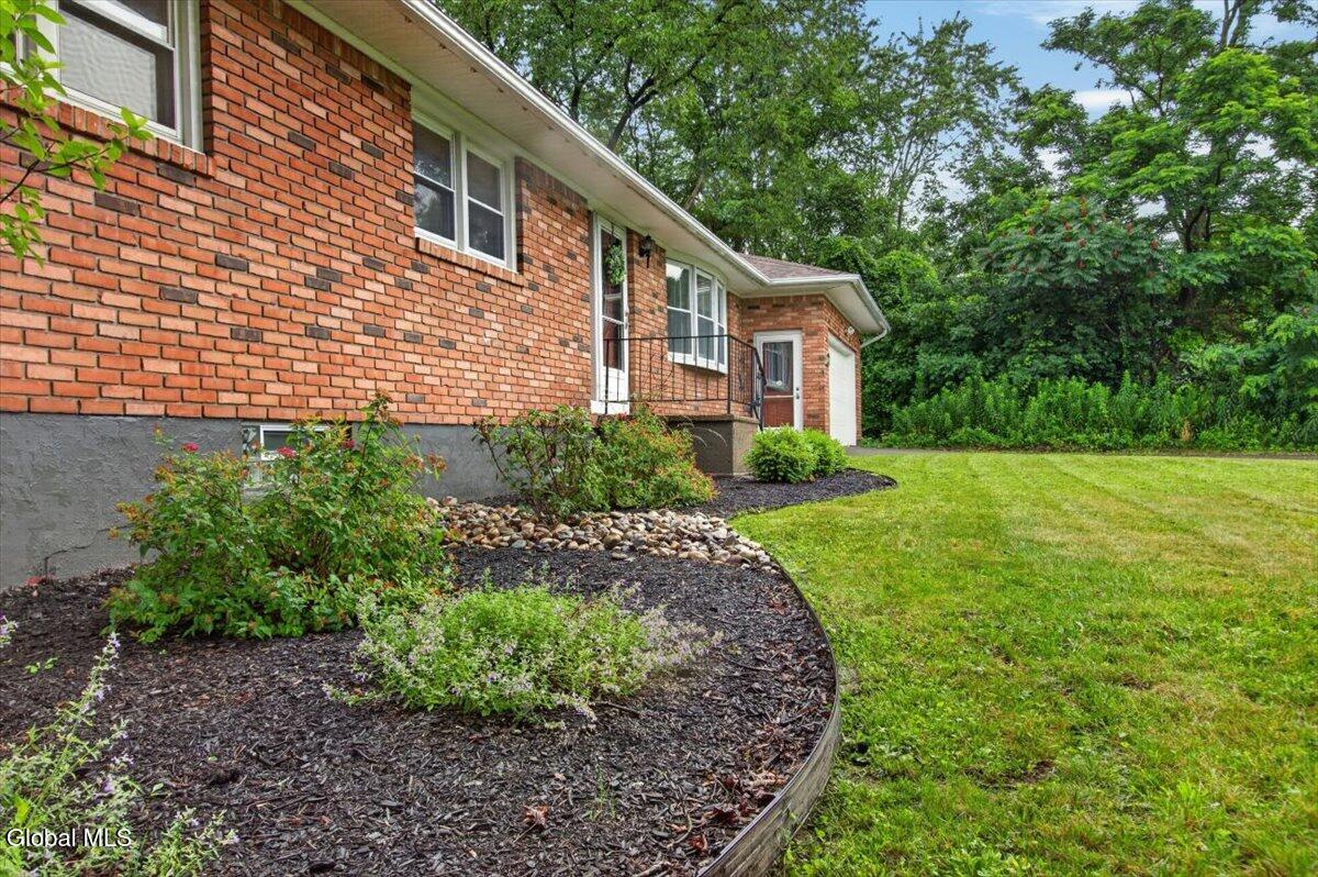 3966 Consaul Road Niskayuna, NY 12304 - Photo 56 of 56 18-019_IMG_4610