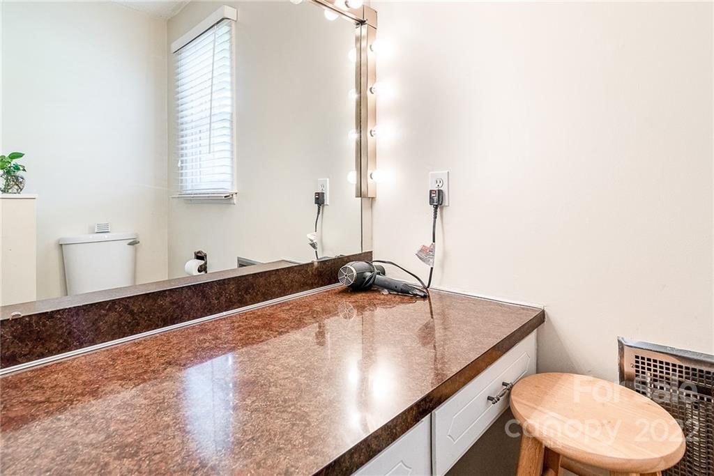 317 Gilbert Road Statesville, NC 28677 - Photo 31 of 48 Gallery Image 31