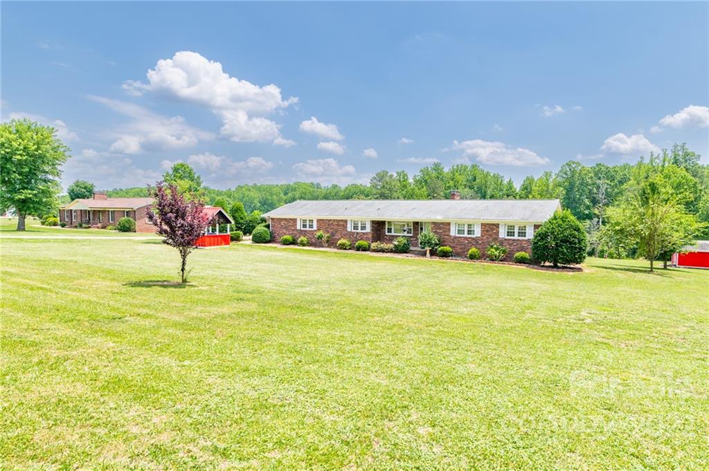 317 Gilbert Road Statesville, NC 28677 - Photo 9 of 48 Gallery Image 9