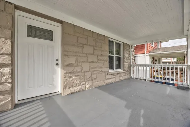 $180,000 | 2112 East 36th Street, Kansas City, MO 64109