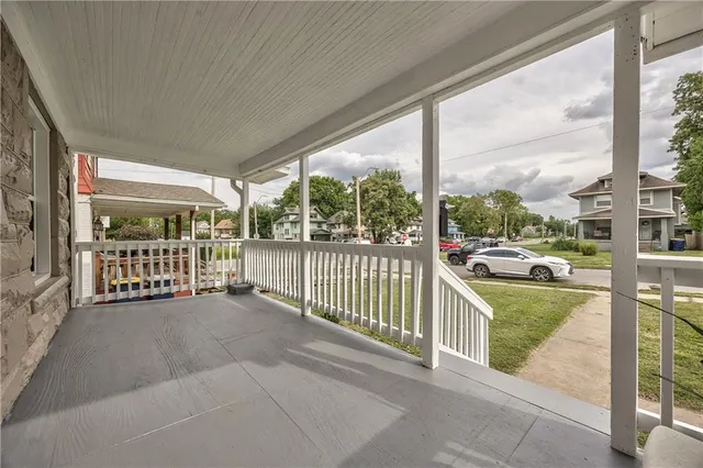 $180,000 | 2112 East 36th Street, Kansas City, MO 64109