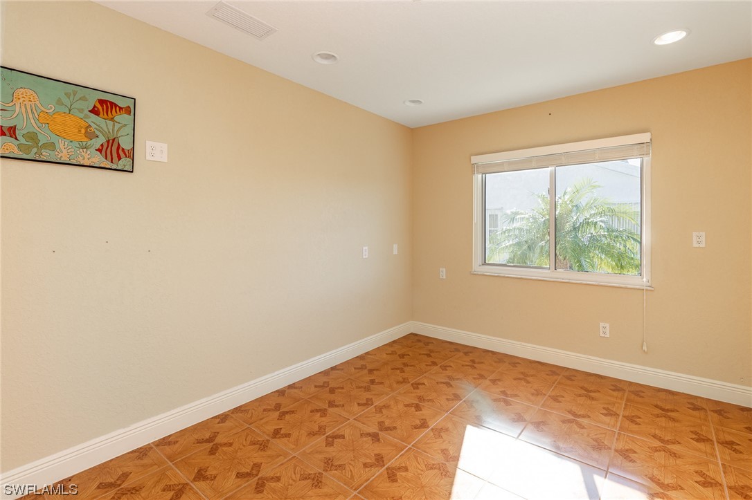 274 George Road Southeast Port Charlotte, FL 33952 - Photo 18 of 35 Gallery Image 18