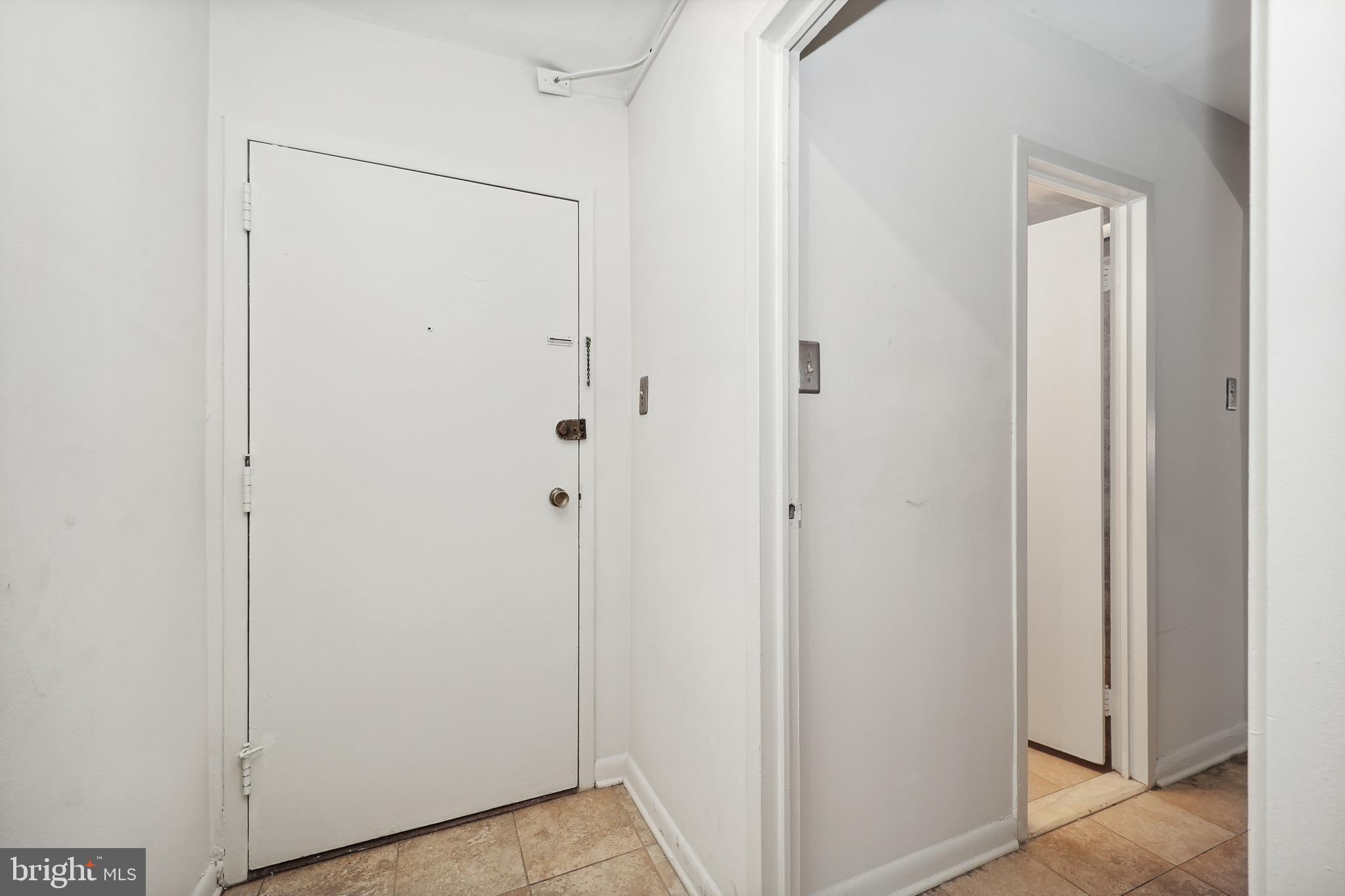 950 25th Street Northwest, Unit 421N Washington, DC 20037 - Photo 5 of 37