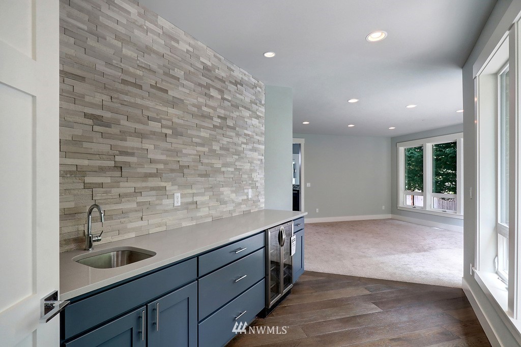 305 Caspers Street Edmonds, WA 98020 - Photo 11 of 16 Gallery Image 11