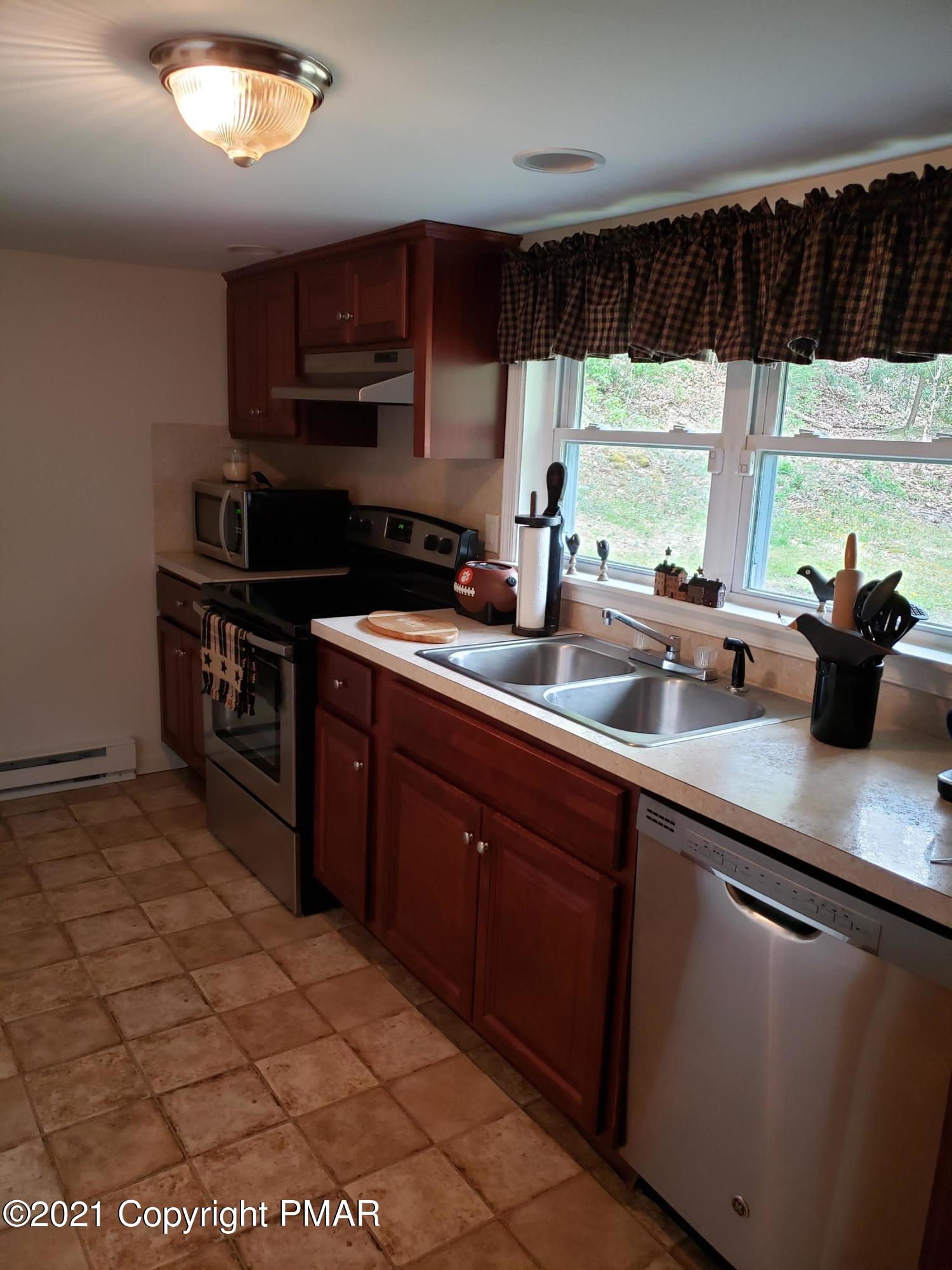 1699 Sugar Hollow Road Effort, PA 18330 - Photo 12 of 47 20210504_145007