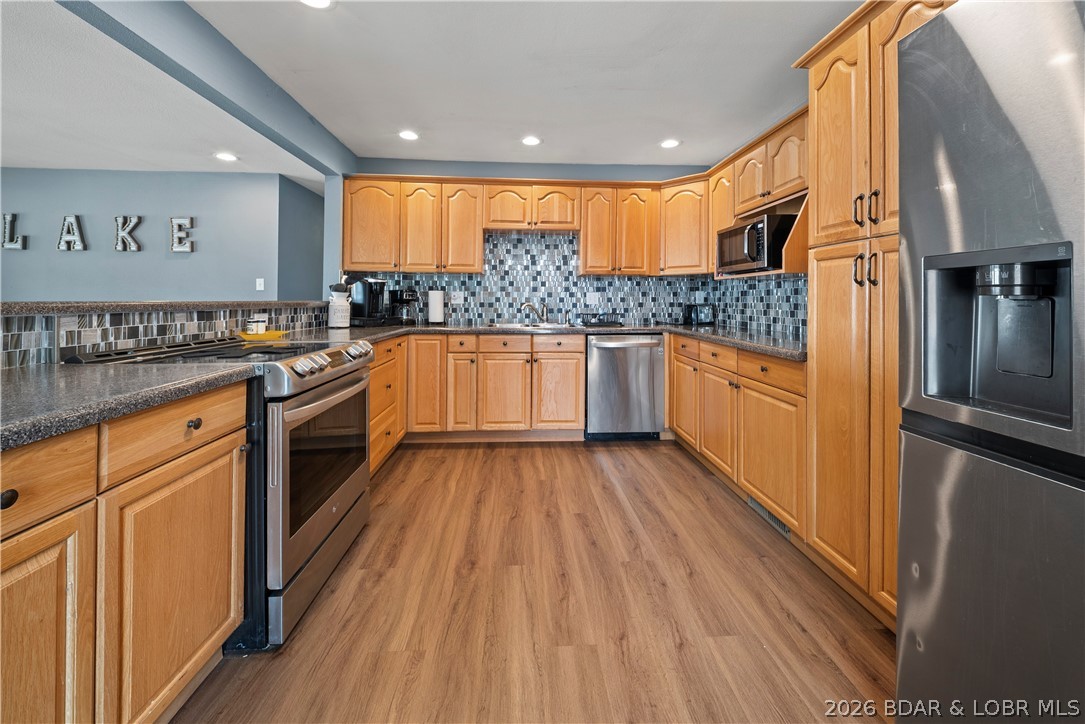 2675 Bittersweet Road Lake Ozark, MO 65049 - Photo 13 of 98