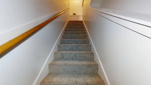 $1,850 | 8715 Meadowcroft Drive, Unit 902, Houston, TX 77063