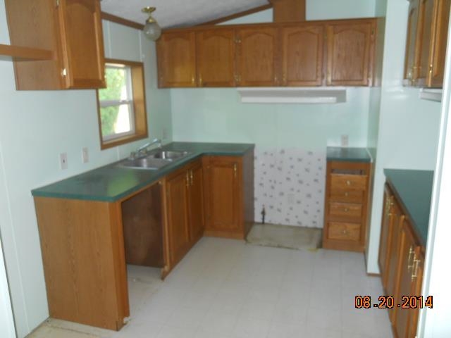 977 East McCoysburg Road Rensselaer, IN 47978 - Photo 4 of 12 Gallery Image 4