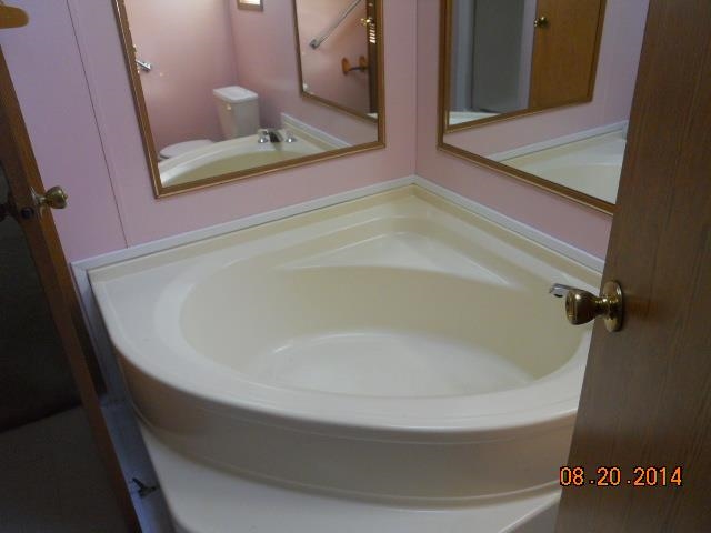 977 East McCoysburg Road Rensselaer, IN 47978 - Photo 9 of 12 Gallery Image 9