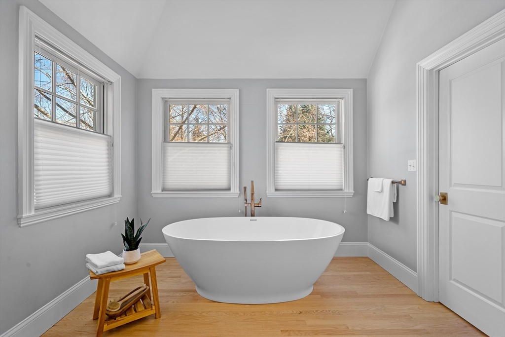 23 Whittier Road Marblehead, MA 01945 - Photo 25 of 33