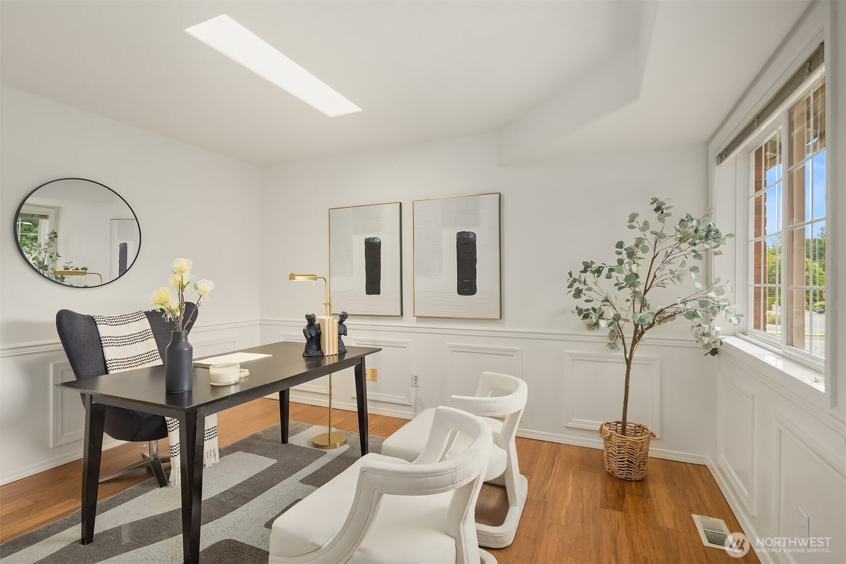 1417 232nd Place Southwest Bothell, WA 98021 - Photo 6 of 40 a view of a livingroom with furniture and a table