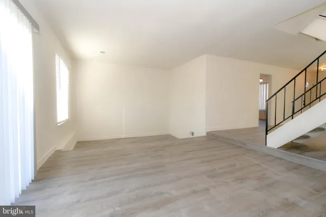 $371,900 | 7516 Purdue Court, Manassas, VA 20109