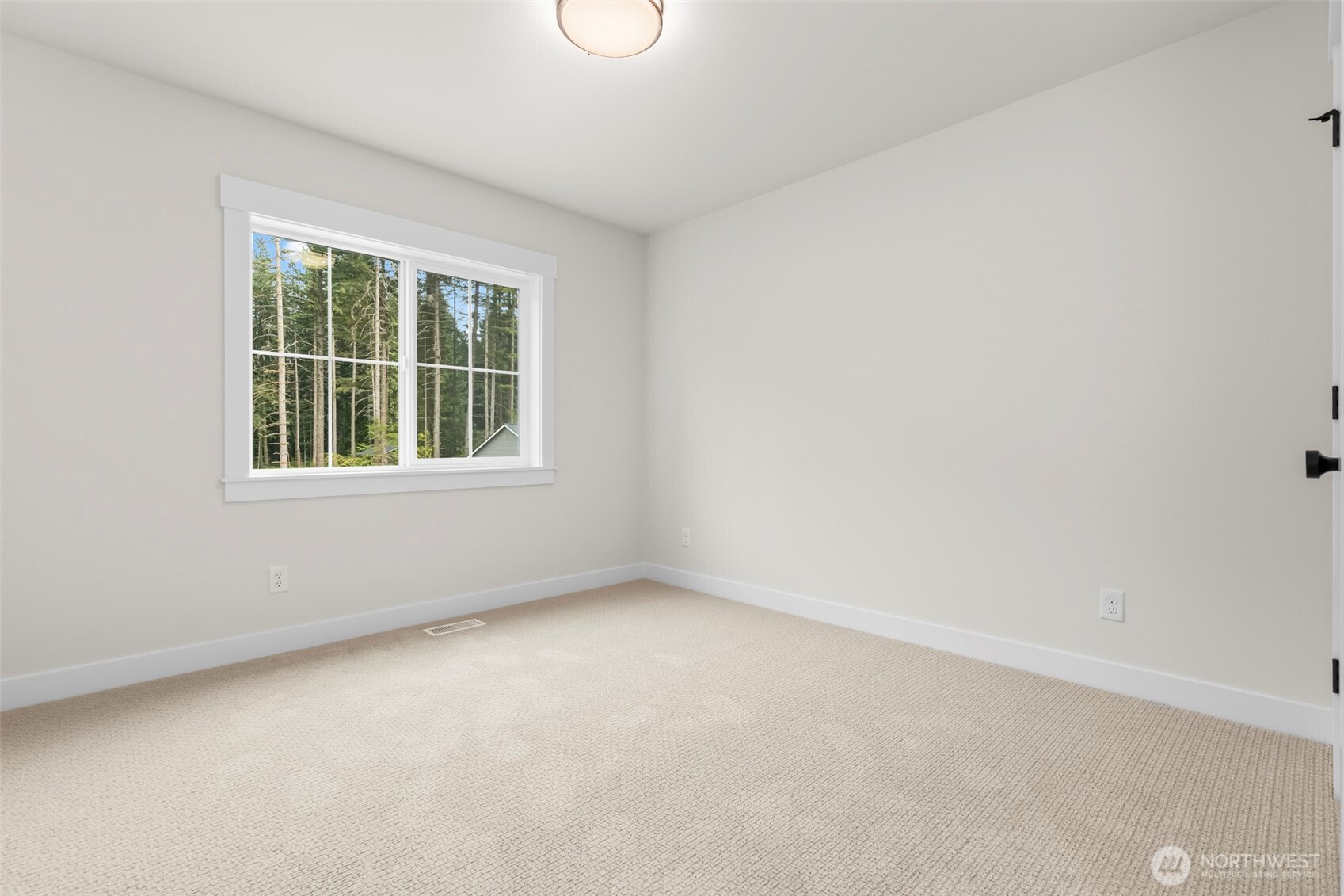 1617 Lockridge Loop East Enumclaw, WA 98022 - Photo 33 of 40