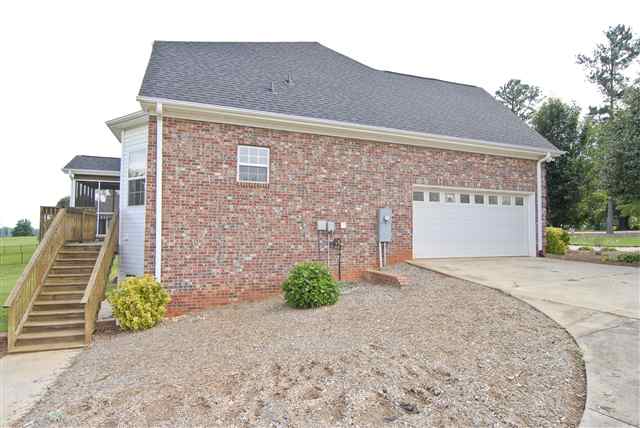 1118 Owens Road Greer, SC 29651 - Photo 14 of 25