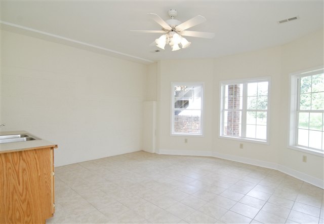 1118 Owens Road Greer, SC 29651 - Photo 15 of 25