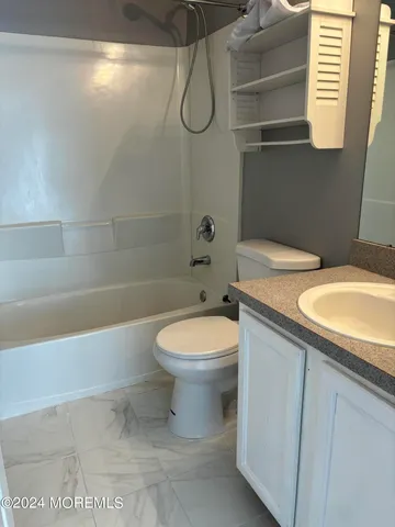 $3,600 | 48 Oxford Court, Manalapan, NJ 07726